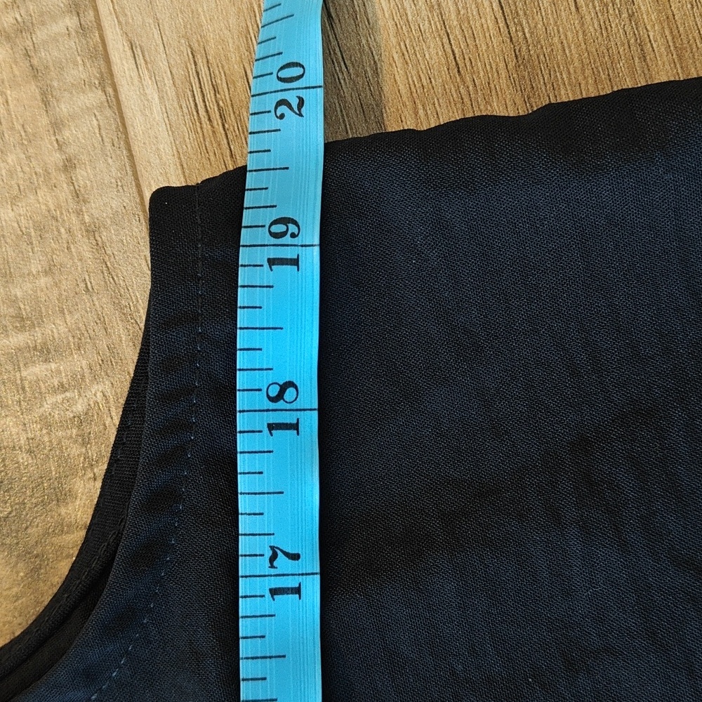 NWT Black sleeveless blouse - Picture 3 of 5